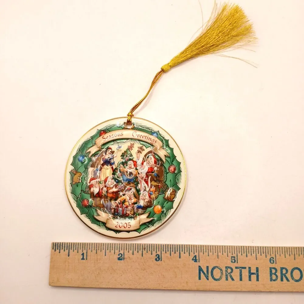 Disneyland Snow White 2005 Ceramic Christmas Ornament Through The Years Series